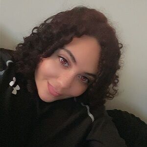 Meet your Posher, Aisha